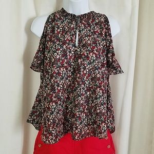 🥀 Derek Lam Cold Shoulder Top 🥀